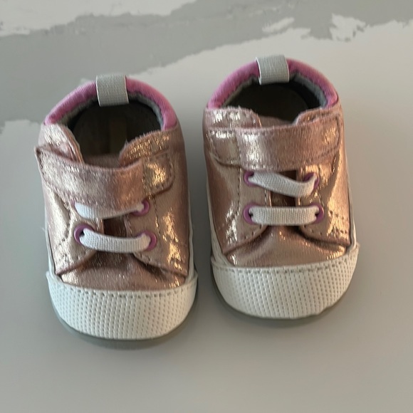 See Kai Run - Baby shoes in rose gold - Picture 1 of 3